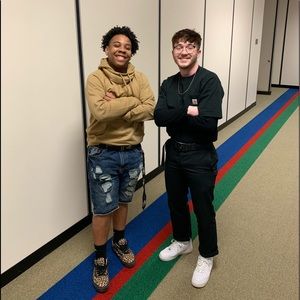 Meet your Posher, Hunter